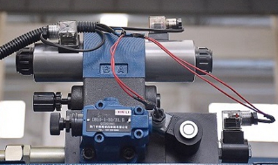 100t Cnc Metal Bending Machines, 3200 Mm Cnc Sheet Press Brake With E21 ماشین آلات خم کن فلزی 100 تنی، ترمز پرس ورق Cnc 3200 میلی متری با E21