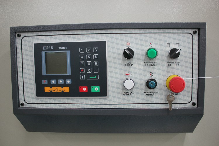 12mm 3200mm Hydraulic Guillotine Shearing Machine Cnc Steel Sheet Cutting Machine دستگاه برش گیوتین هیدرولیک 12 میلی متری 3200 میلی متر دستگاه برش ورق فولادی CNC