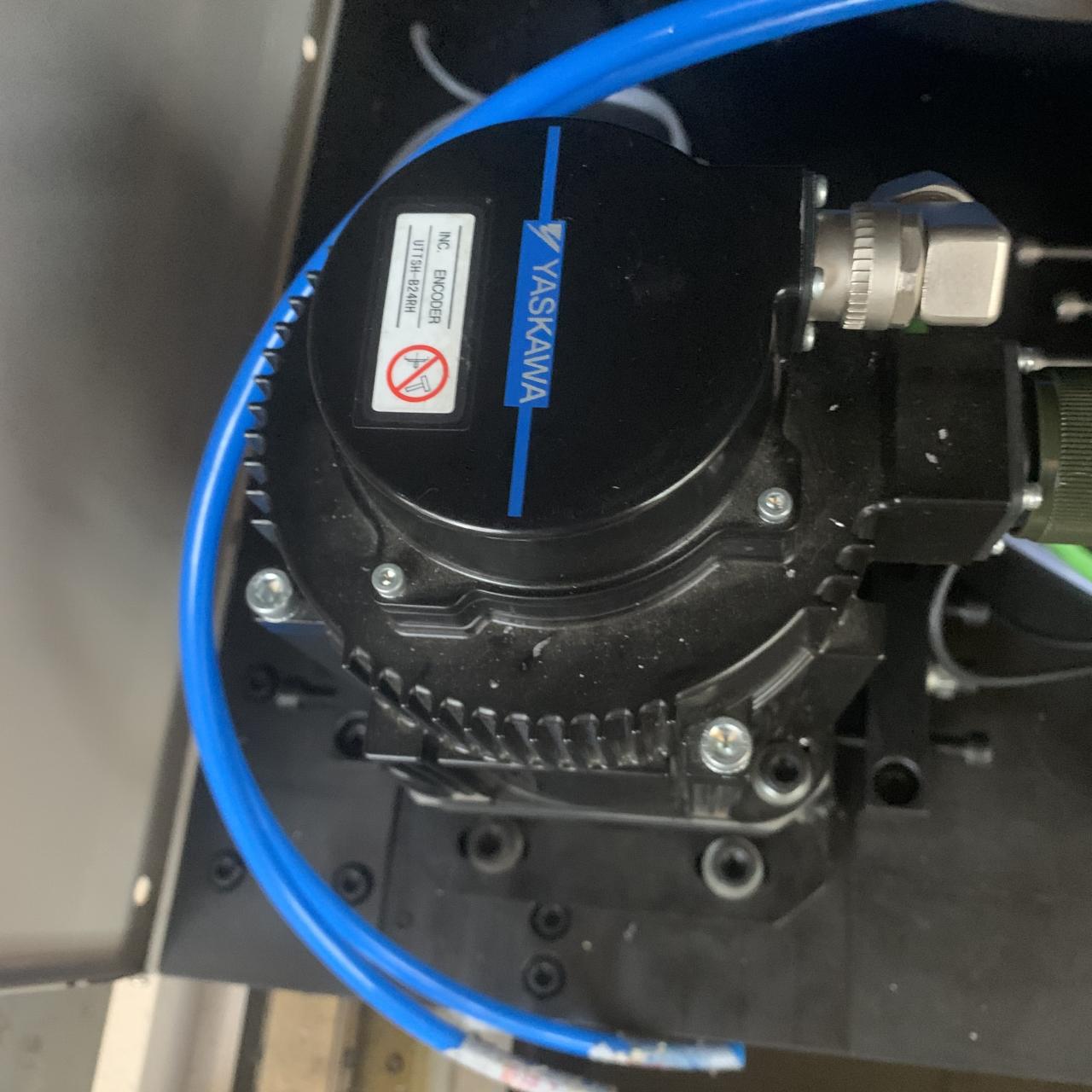 1kw 2kw Good Price Fiber Laser Cutting Machine For Sheet Metal دستگاه برش لیزر فیبر 1 کیلو وات 2 کیلووات قیمت مناسب برای ورق فلز