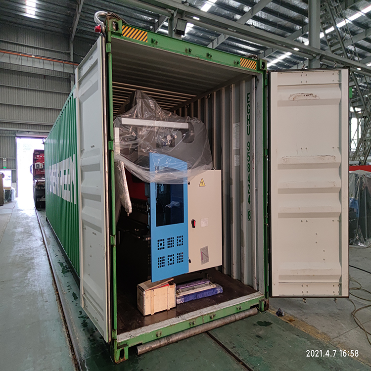 ماشین ترمز پرس هیدرولیک 300t/4000