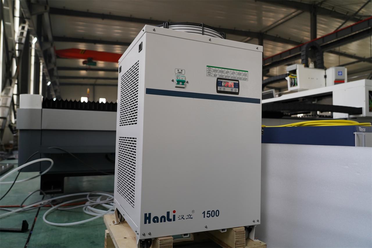 3015 4kw 1kw 2kw 3kw Stainless Steel Cnc Fiber Laser Cutting Machine دستگاه برش لیزری فیبر Cnc فولاد ضد زنگ 3015 4kw 1kw 2kw 3kw