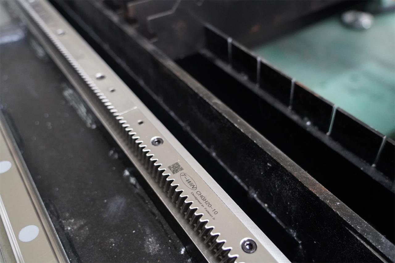 3015 4kw 1kw 2kw 3kw Stainless Steel Cnc Fiber Laser Cutting Machine دستگاه برش لیزری فیبر Cnc فولاد ضد زنگ 3015 4kw 1kw 2kw 3kw