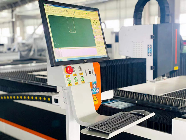 3015 Fiber Laser Cutting Machine For High-Speed Cutting Of 1-6mm Metal Materials دستگاه برش لیزر فیبر 3015 برای برش با سرعت بالا مواد فلزی 1-6 میلی متری