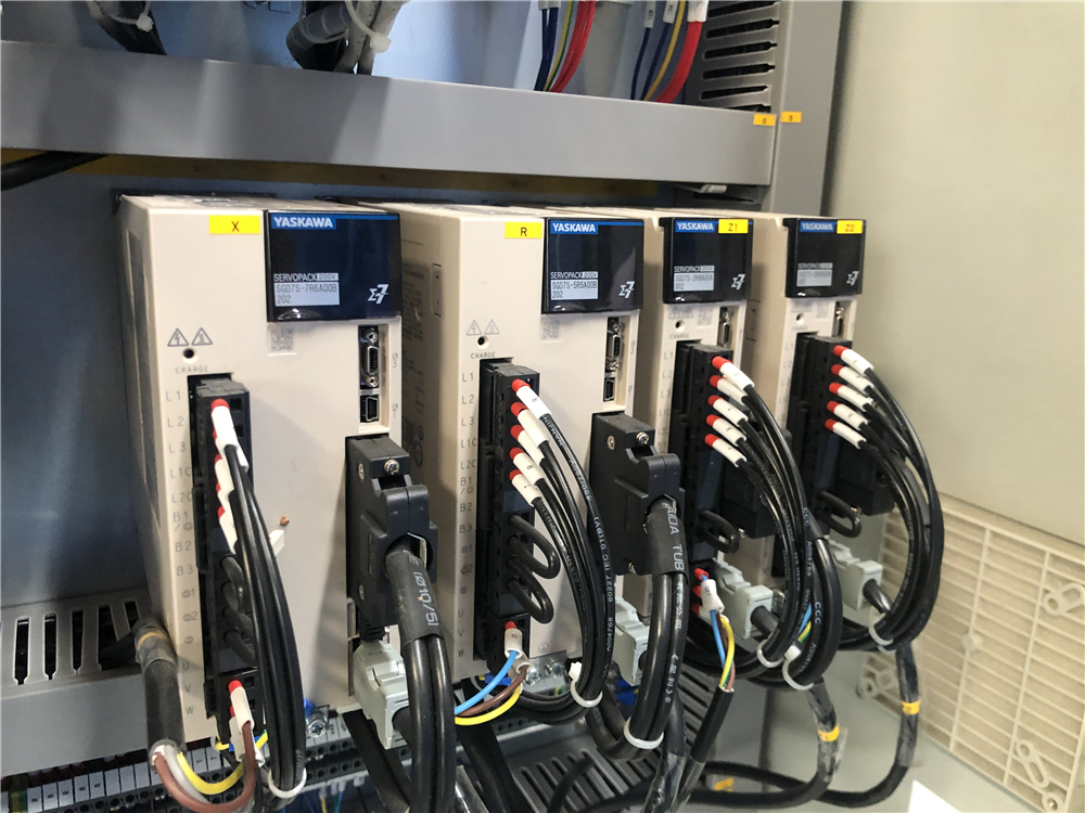 3+1 Axis Cnc Hydraulic Press Brake With Esa System ترمز پرس هیدرولیک Cnc 3+1 محور با سیستم Esa