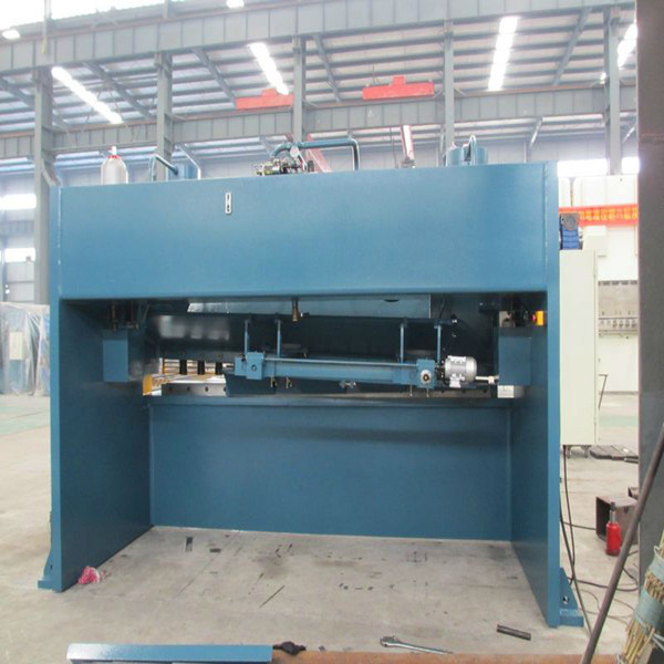 4mmx2500 Hydraulic Shearing Steel Plate Cutting Machinery Steel Plate Shear 4mmx2500 دستگاه برش ورق فولادی برش هیدرولیک برش ورق فولادی