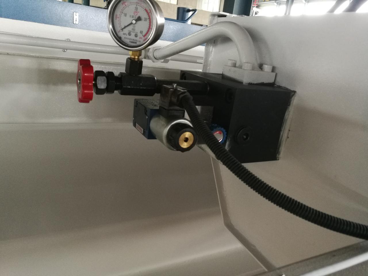 6mm Q11 Electric Sheet Plate Shearing Machine 8 Feet Sheet Metal Shearing Machine دستگاه برش ورق برقی 6 میلی متری Q11 دستگاه برش ورق فلزی 8 فوت