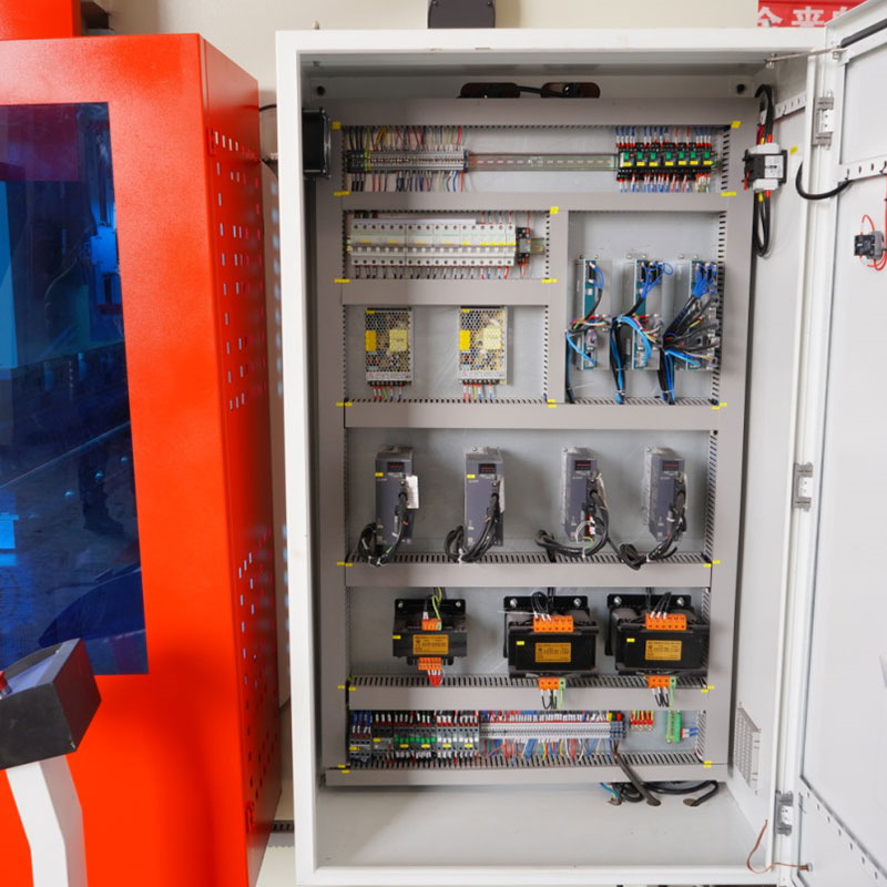 ماشین ترمز پرس هیدرولیک CNC مدل Wc67k-80tx3200