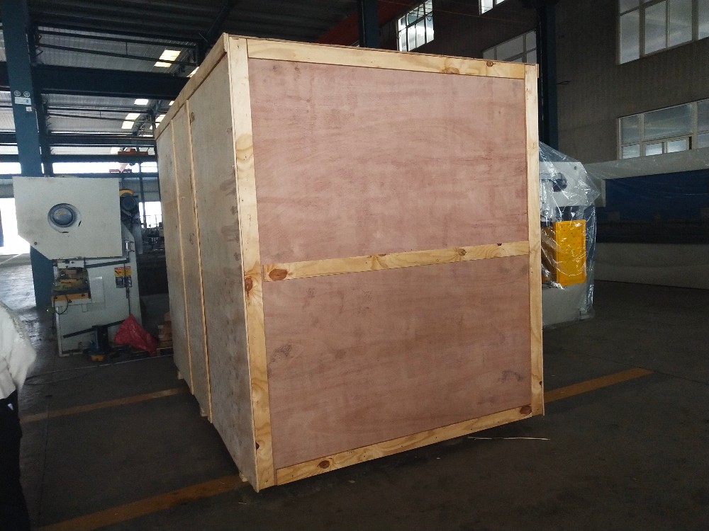 China Metal Hydraulic Press Brake Machine With Reasonable Price ماشین ترمز پرس هیدرولیک فلزی چین با قیمت مناسب