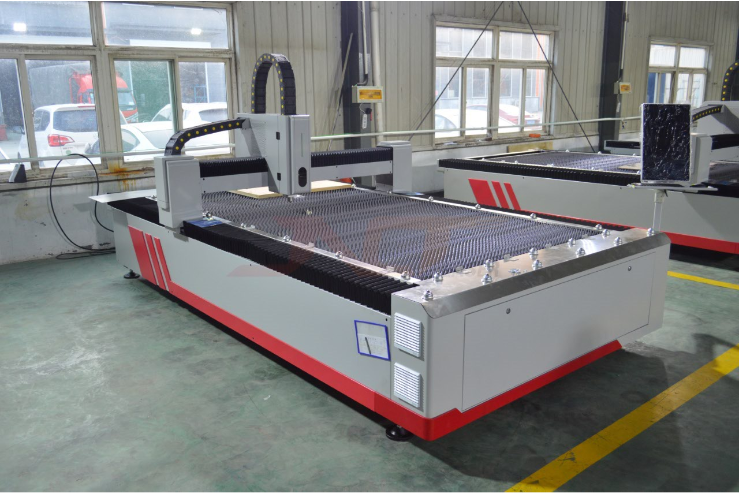 Cnc 2000w Fiber Laser Cutting Machine For Industrial Metal Sheet Cutting دستگاه برش لیزری فیبر Cnc 2000w برای برش ورق فلزی صنعتی
