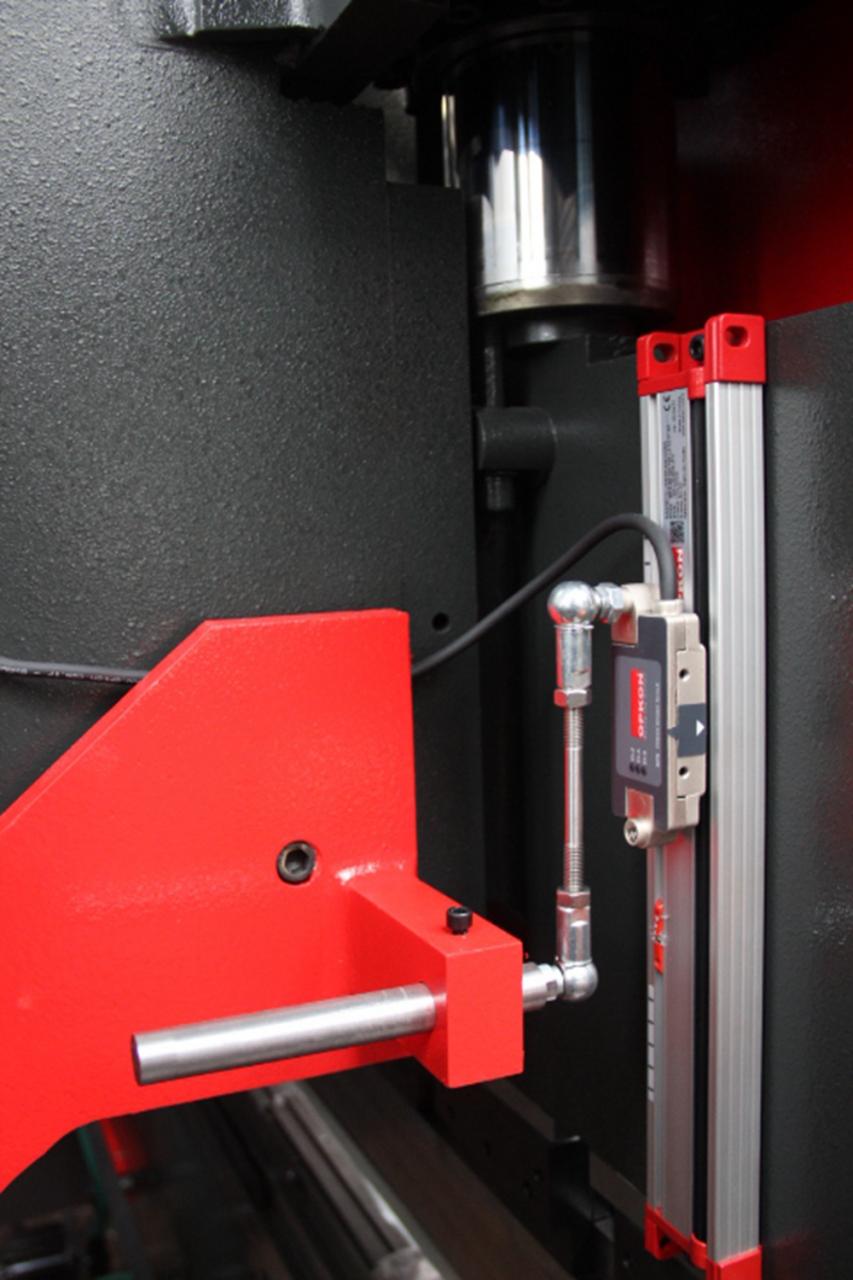 Delem Da66t 125 3+1 4+1 6+1 8+1 Cnc Hydraulic Press Brake For Metal Plate Bending Delem Da66t 125 3+1 4+1 6+1 8+1 CNC پرس هیدرولیک ترمز برای خم شدن صفحه فلزی