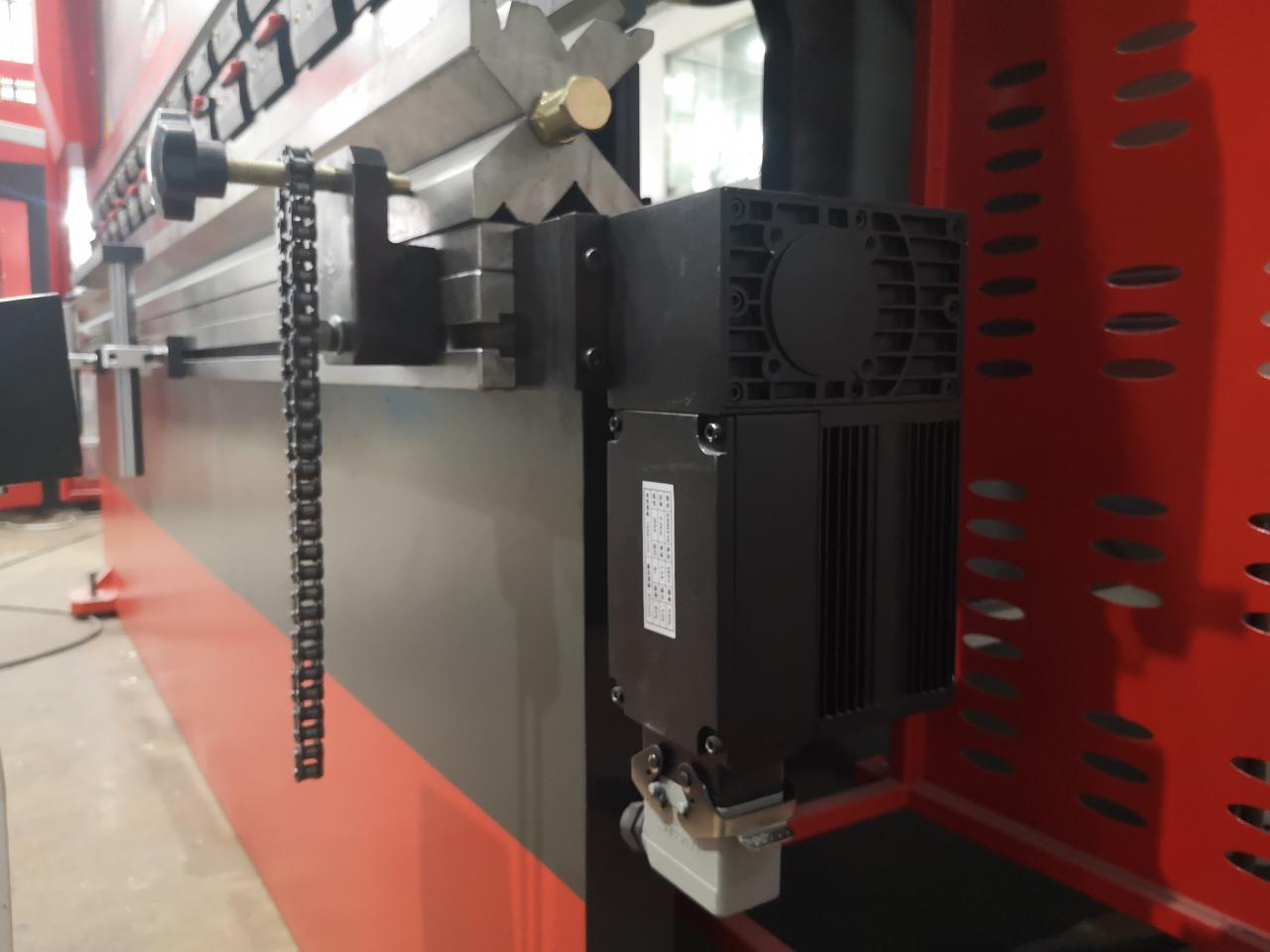 Delem Da66t 125 3+1 4+1 6+1 8+1 Cnc Hydraulic Press Brake For Metal Plate Bending Delem Da66t 125 3+1 4+1 6+1 8+1 CNC پرس هیدرولیک ترمز برای خم شدن صفحه فلزی