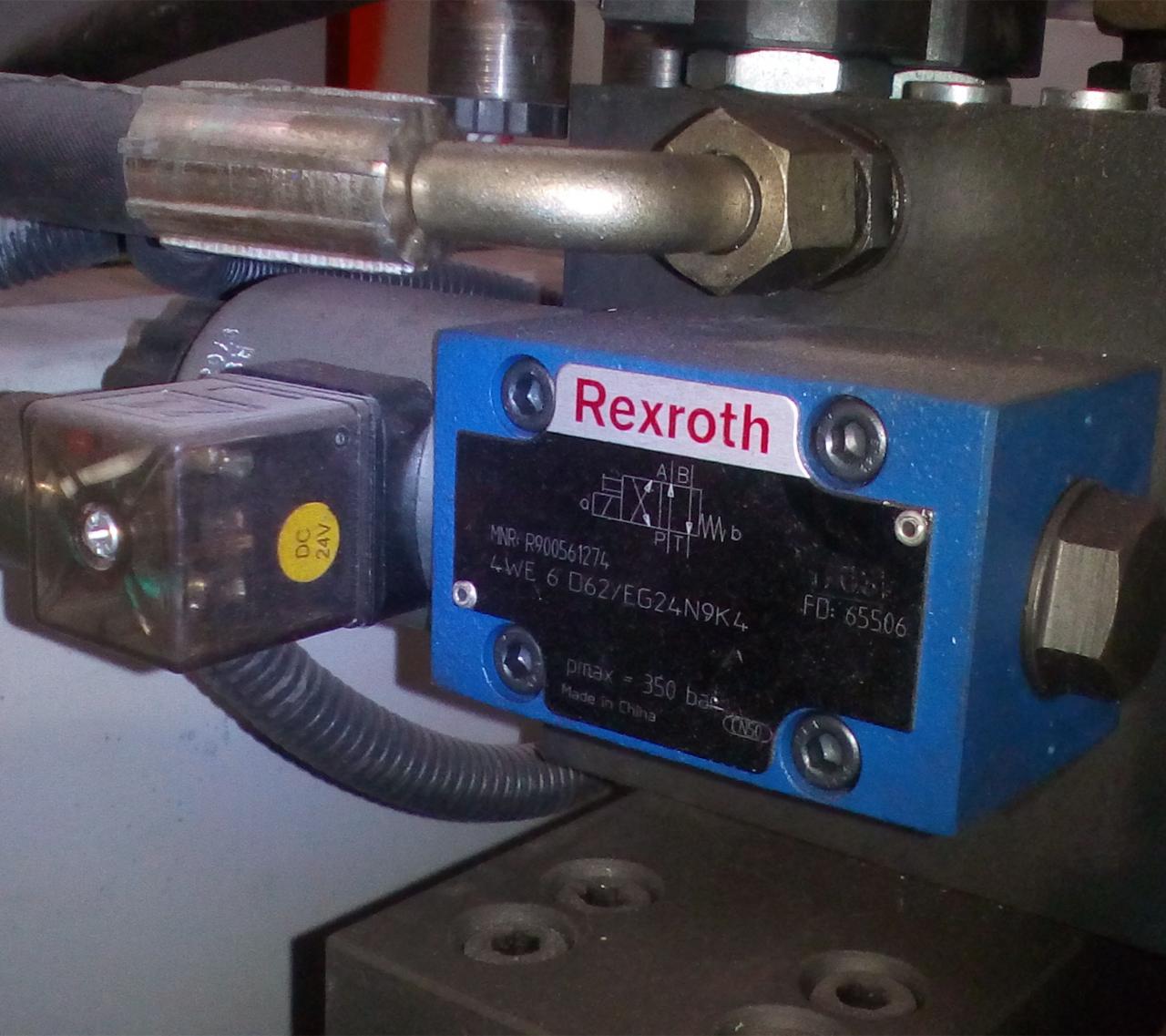 High Quality 3m Press Brake Machine Hydraulic 100 Ton For Sheet Metal Bending ماشین پرس بریک 3 متری با کیفیت بالا هیدرولیک 100 تن برای خمش ورق فلز