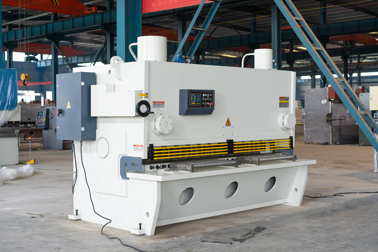 Qc11y 8x3200 Sheet Metal Shearing Machine Steel Plate Hydraulic Shearing Machine دستگاه برش ورق فلزی Qc11y 8x3200 دستگاه برش هیدرولیک ورق فولادی