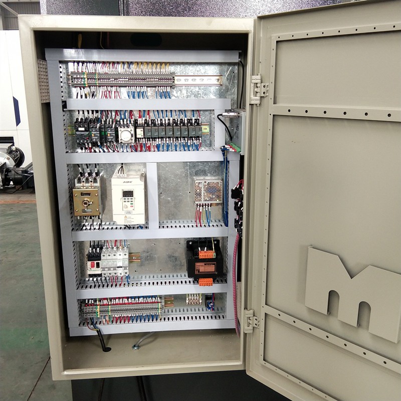 Qc12k-4x2500 Cnc Hydraulic Customized Shearing Machine Cutting Machine دستگاه برش ماشین برش سفارشی هیدرولیک Qc12k-4x2500 Cnc