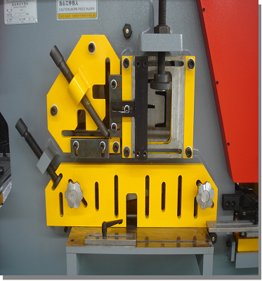Steel Plate Angle Cutting Punching Notching Machine Hydraulic Ironworker For Sale ورق فولادی برش زاویه برش پانچ برش دستگاه آهن کار هیدرولیک برای فروش
