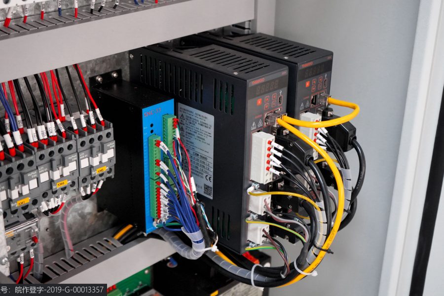 Wc67 Hydraulic Press Brake / CNC Press Bending Machine / Plate Bending Machine China ترمز پرس هیدرولیک Wc67 / دستگاه خم پرس CNC / دستگاه خم کننده صفحه چین