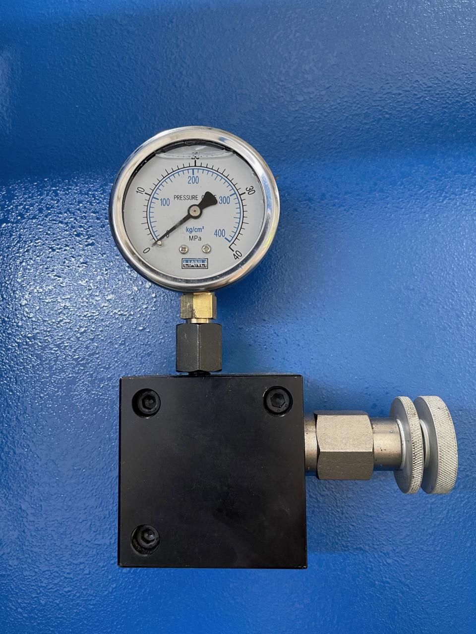 دستگاه خم کن ورق دستی Wc67k-400T Cnc Plc دستگاه ترمز پرس هیدرولیک Nc