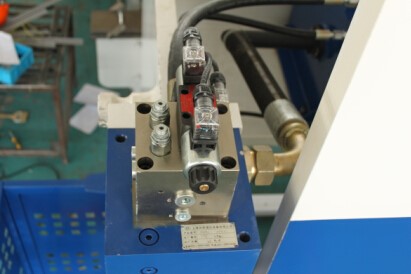 Wc67yk 80 100 160 200 Ton 3200mm E21 Nc Sheet Metal Oil Hydraulic Press Brake Price Wc67yk 80 100 160 200 Ton 3200mm E21 Nc ورق فلز روغن هیدرولیک پرس ترمز قیمت